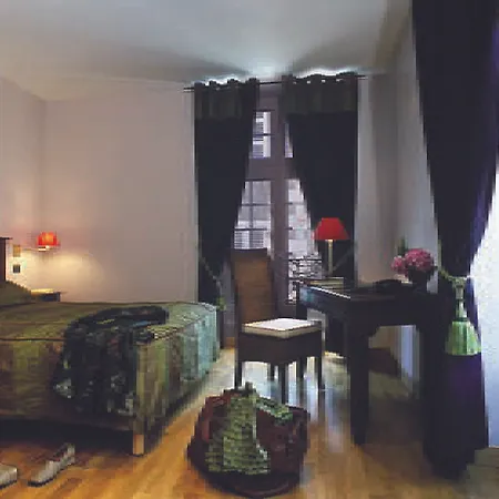 The Originals City, La Reine Jeanne, Hotel