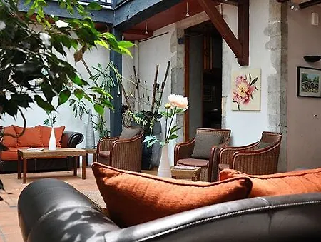 The Originals City, La Reine Jeanne, Hotel