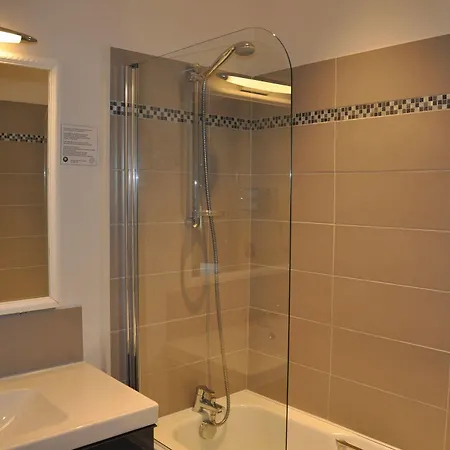 Hotel The Originals City, La Reine Jeanne, Orthez