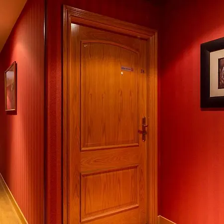 The Originals City, La Reine Jeanne, Hotel 3*